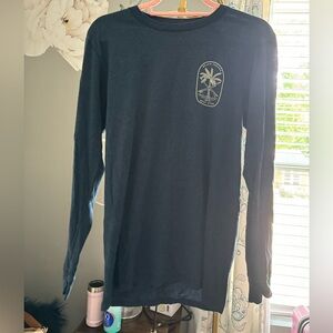 Men’s Medium Navy Blue Long Sleeve